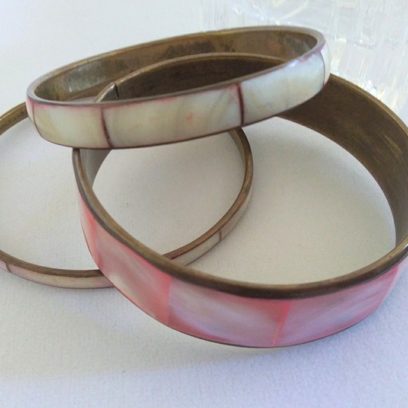 3 Mother of Pearl bangles - Picture 4 of 7